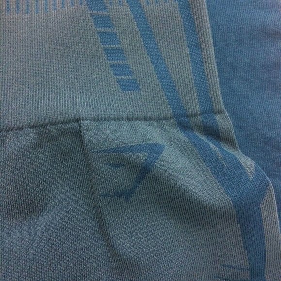 Gymshark Women's Geo Seamless Cropped Athletic Leggings Blue Green Tones Small - Picture 3 of 9